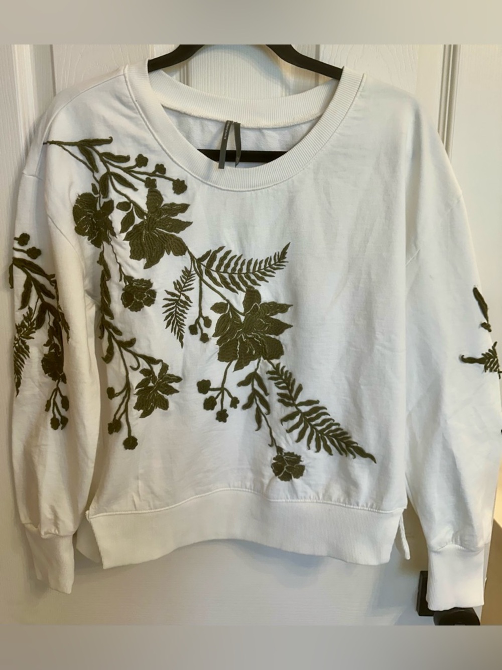 Anthropologie Fern & Flower Sweatshirt Size S - Picture 2 of 4